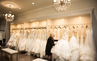 Tư vấn thiết kế nội thất cửa hàng showroom áo cưới đẹp