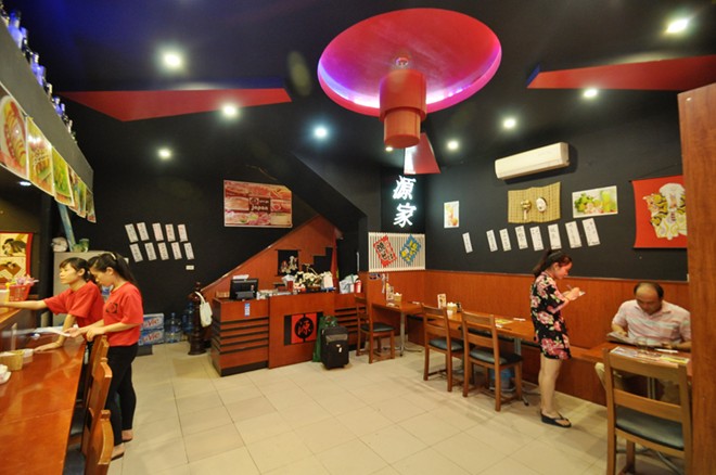  Thiết kế nội thất cửa hàng bánh