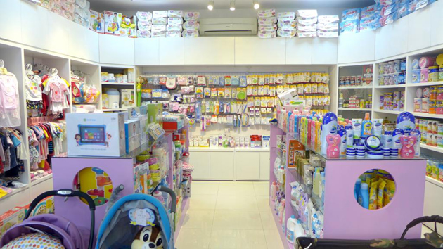 Thiết kế nội thất cửa hàng mẹ và bé