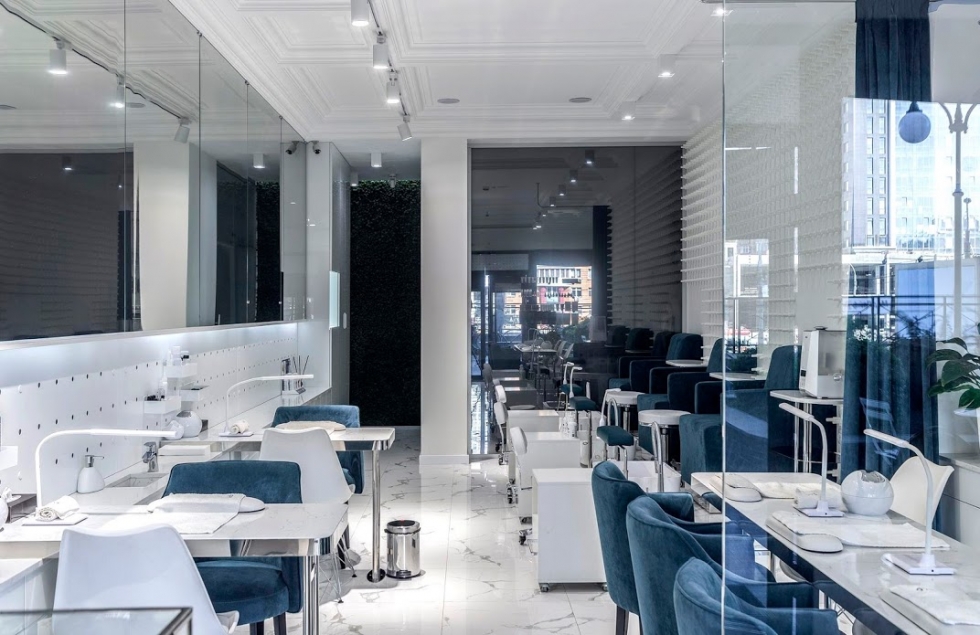 Mẫu thiết kế nội thất tiệm nail khiến chị em mê mệt