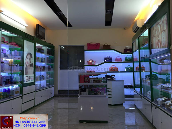 Thi công cửa hàng mỹ phẩm coco
