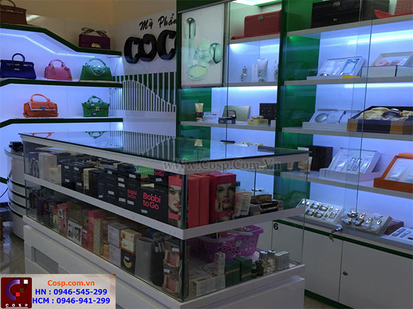 Ảnh thi công shop mỹ phẩm COCO