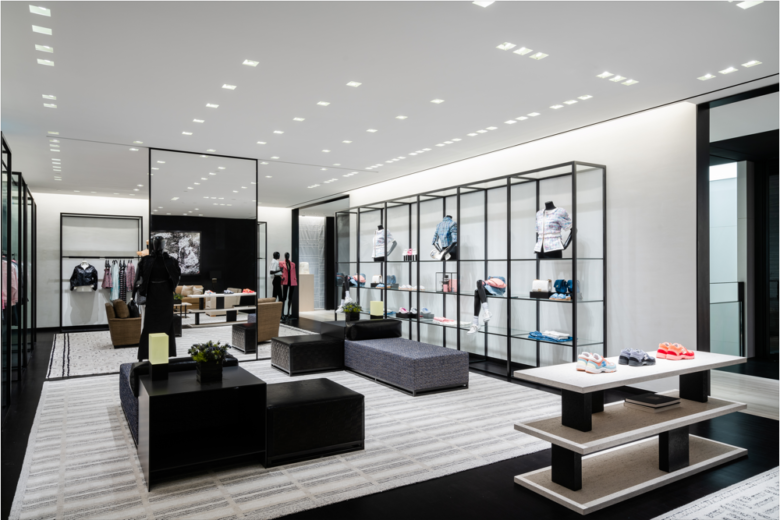 Thiên đường mua sắm nhờ shop thời trang sành điệu này
