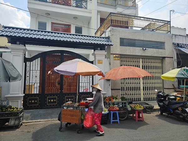 Hiện trạng trước khi thiết kế biển hiệu tiệm vàng Kim Kim Nhi, Bình Tân