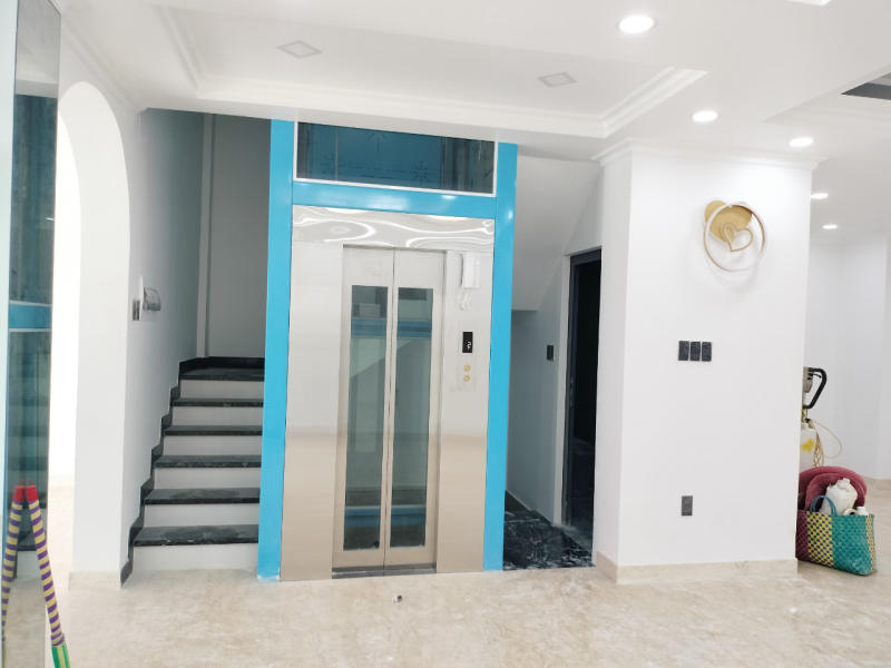 Thiết kế cửa hàng áo cưới với điểm nhấn xanh biển bắt mắt