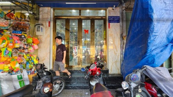 Hiện trạng trước khi thiết kế cửa hàng đồ chơi Kiến Thủy