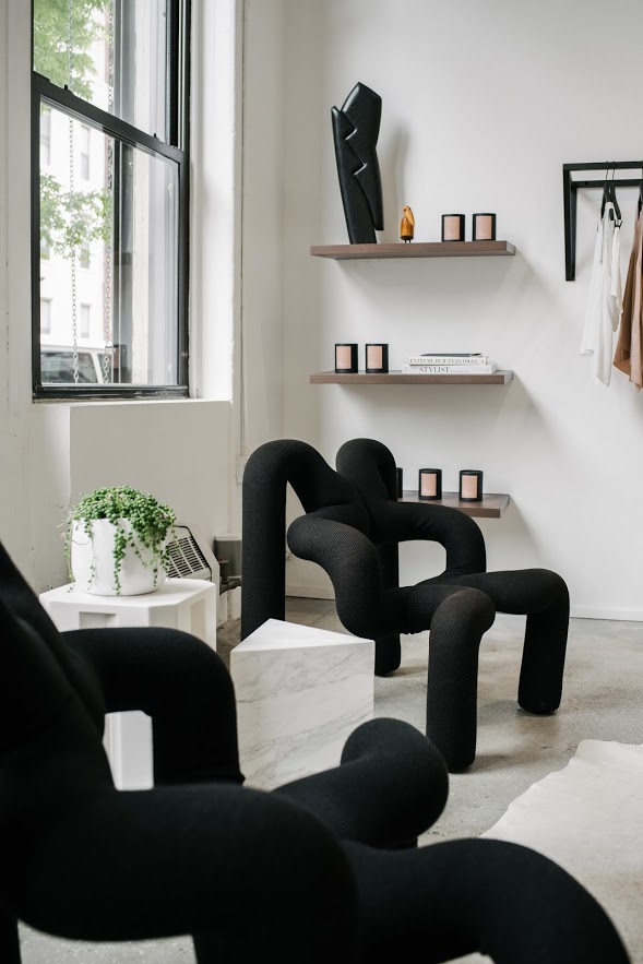 Thiết kế shop thời trang - Quần áo độc và lạ
