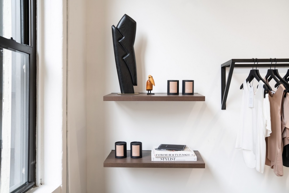 Thiết kế shop thời trang - Quần áo độc và lạ