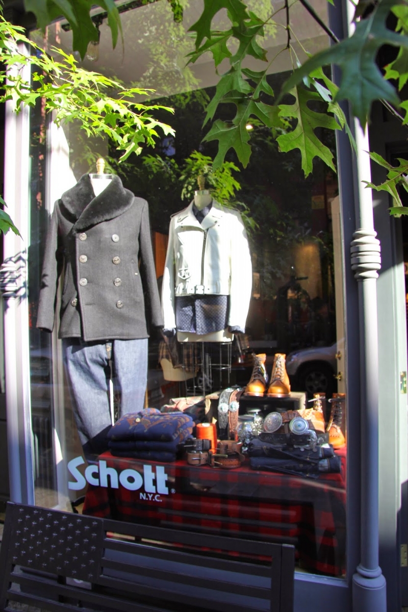 Hình ảnh từ bên ngoài shop thời trang