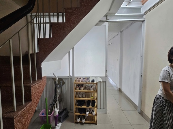 Hiện trạng trước khi thiết kế tiệm vàng Kim Minh Duy, Bình Tân