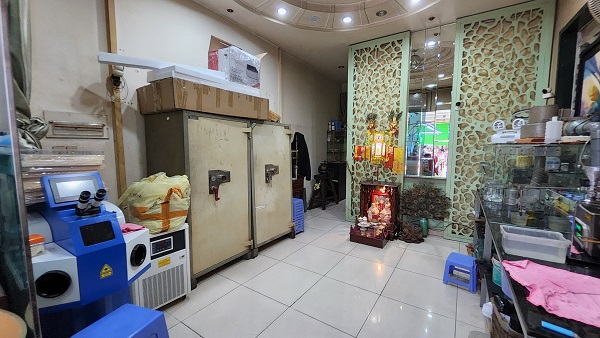 Hiện trạng trước khi thiết kế tiệm vàng Ngọc Hạnh 
