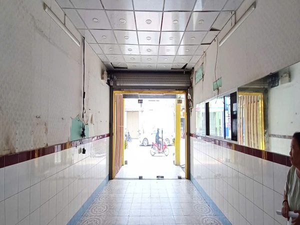 Hiện trạng trước khi thiết kế tiệm vàng Quang Minh, Long An