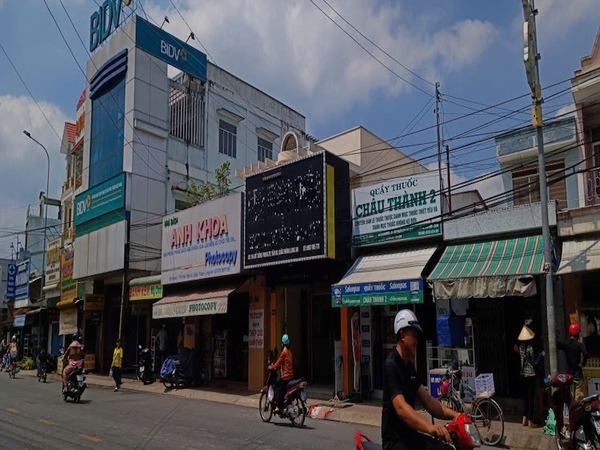 Hiện trạng trước khi thiết kế tiệm vàng Quang Minh, Long An