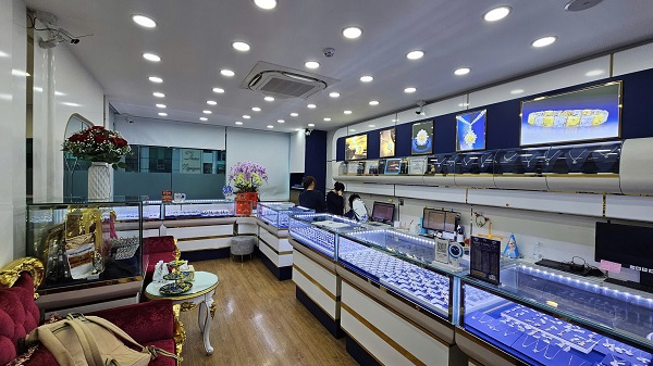 Hiện trạng trước khi thiết kế tiệm vàng trang sức NCA, Tân Bình