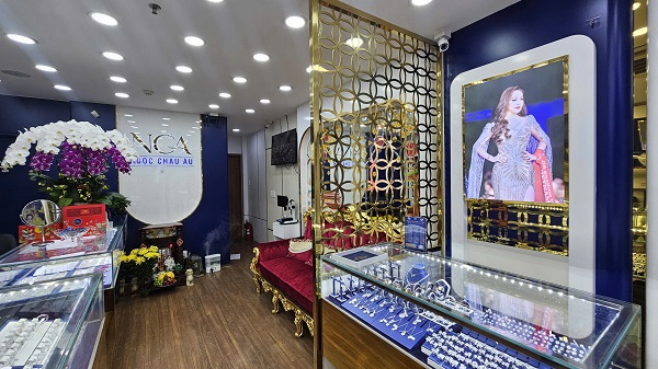Hiện trạng trước khi thiết kế tiệm vàng trang sức NCA, Tân Bình